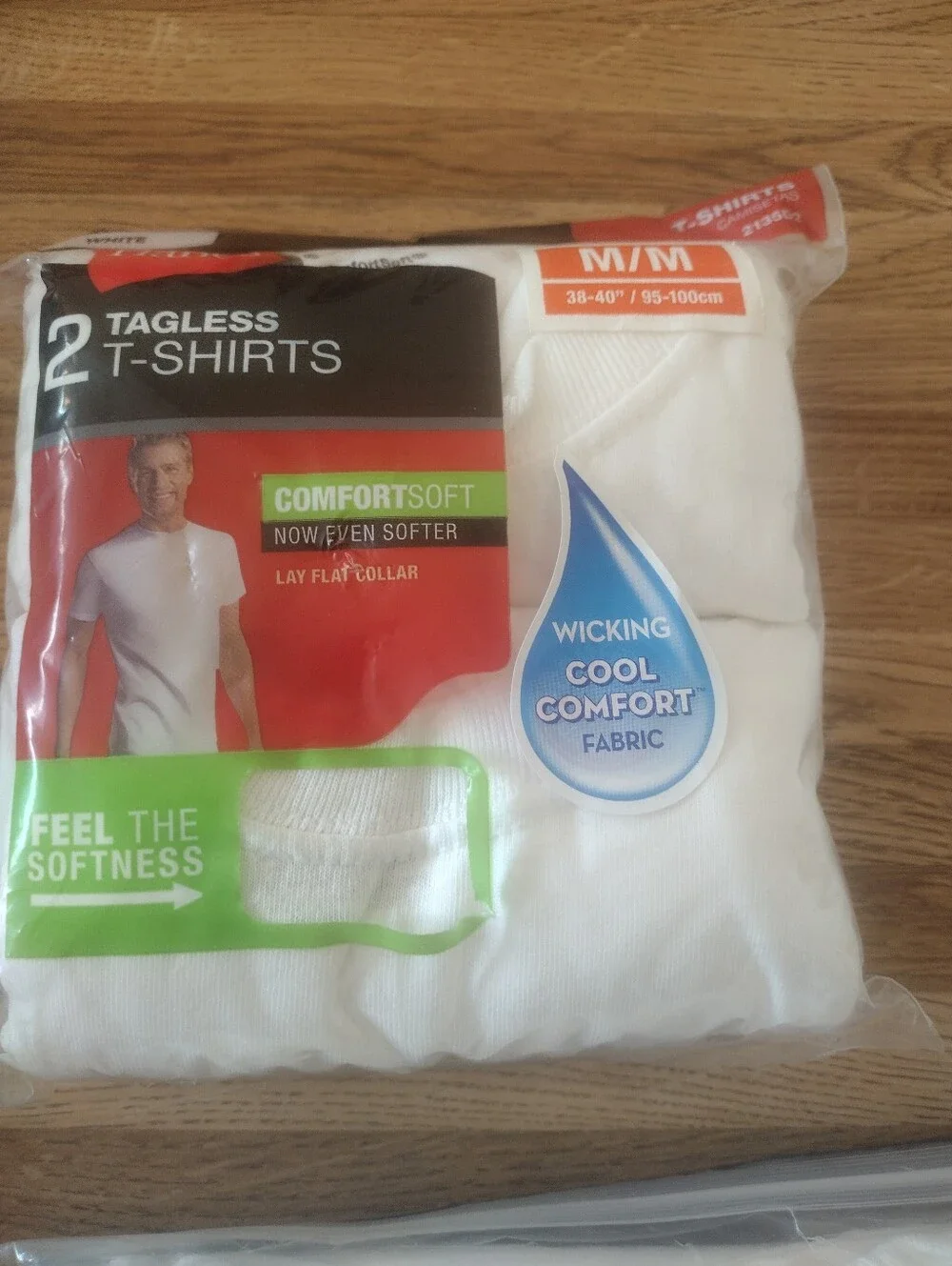 Lot of 12 Sz Medium Men's Crew Under Shirts (Hanes) (Fruit of the Loom) 4 packs